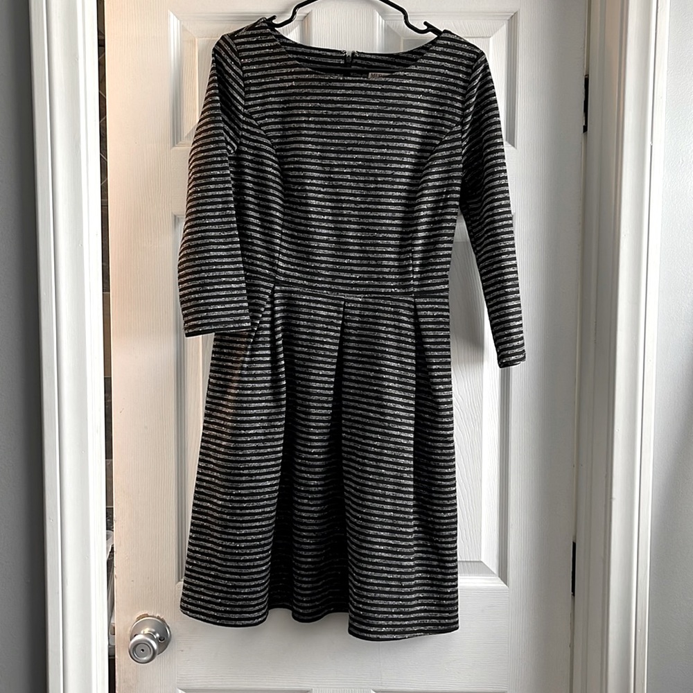Merona Size Medium Black and White Ponte Knit Pleated Dress.